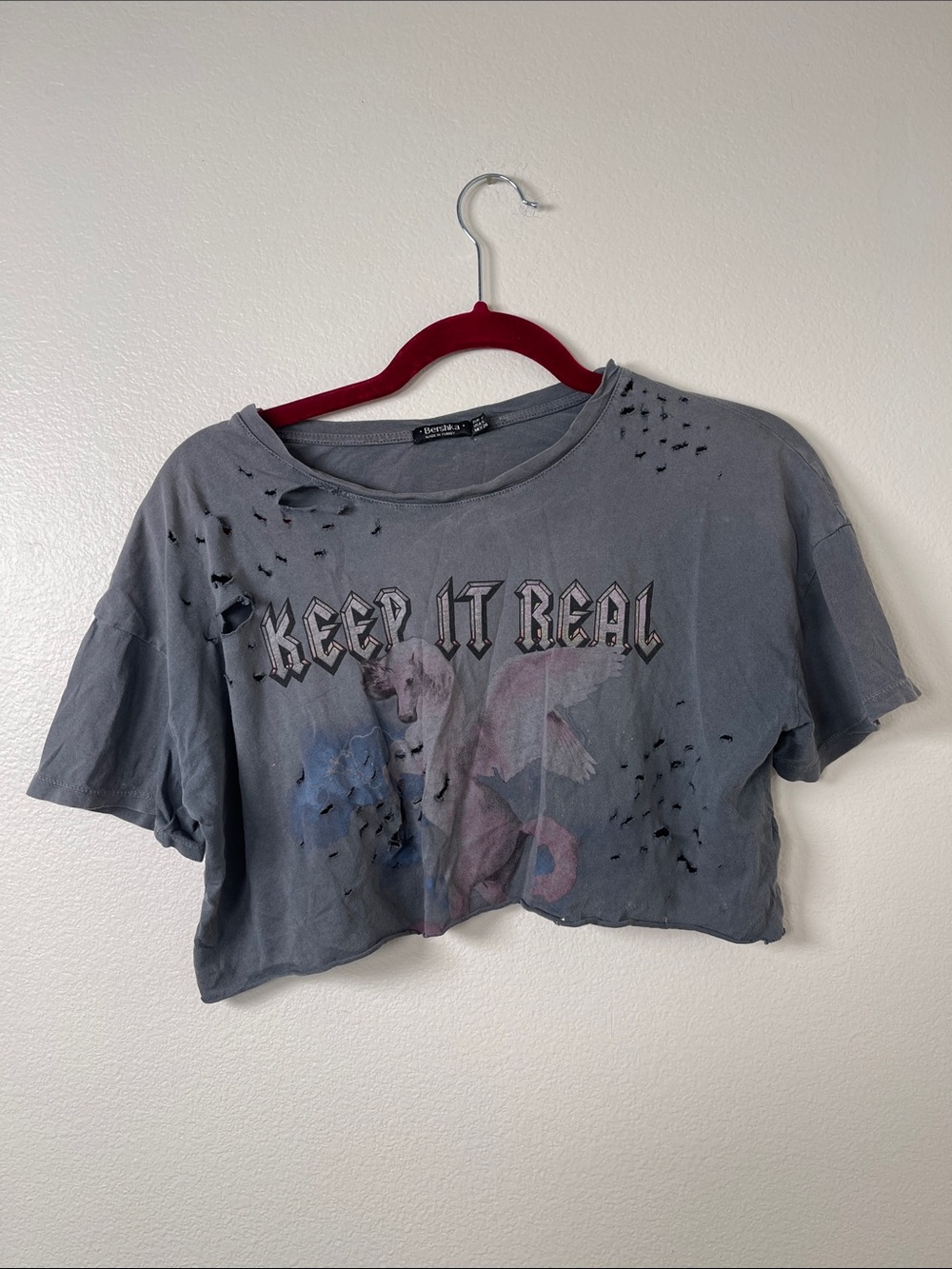 Bershka Gray 'Keep It Real' Cropped Graphic Tee